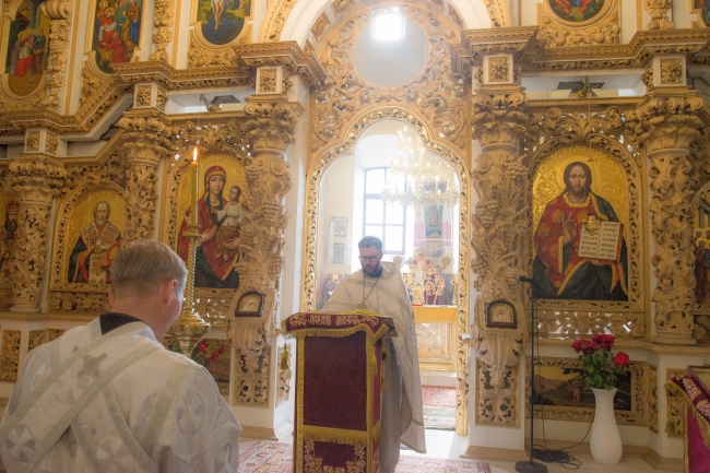 Збільшити зображення Божественна літургія у День Різдва чесного славного пророка, Предтечі та Хрестителя Господнього Іоан