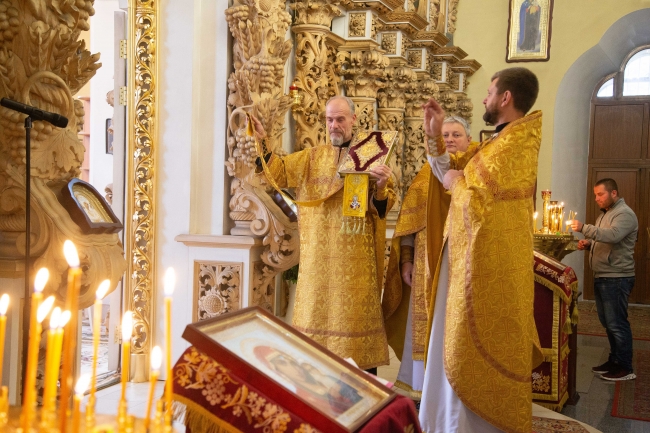 Збільшити зображення Божественна літургія 8 жовтня, у День пам"яті святих отців VII Вселенського собору