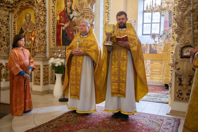 Збільшити зображення Божественна літургія 8 жовтня, у День пам"яті святих отців VII Вселенського собору