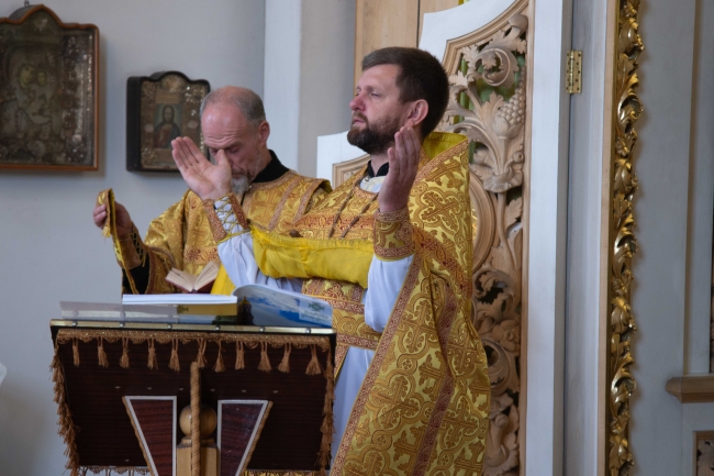 Збільшити зображення Божественна літургія 8 жовтня, у День пам"яті святих отців VII Вселенського собору