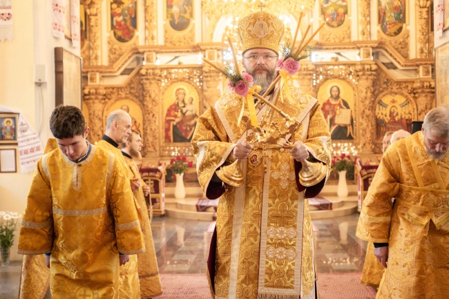 У третю Неділю після П’ятдесятниці митрополит Полтавський і Кременчуцький Федір звершив Божественну 