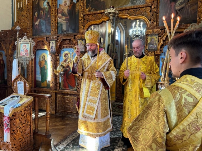 Митрополит Полтавський і Кременчуцький Федір очолив Всенічне бдіння напередодні 4-ї неділі після П’я